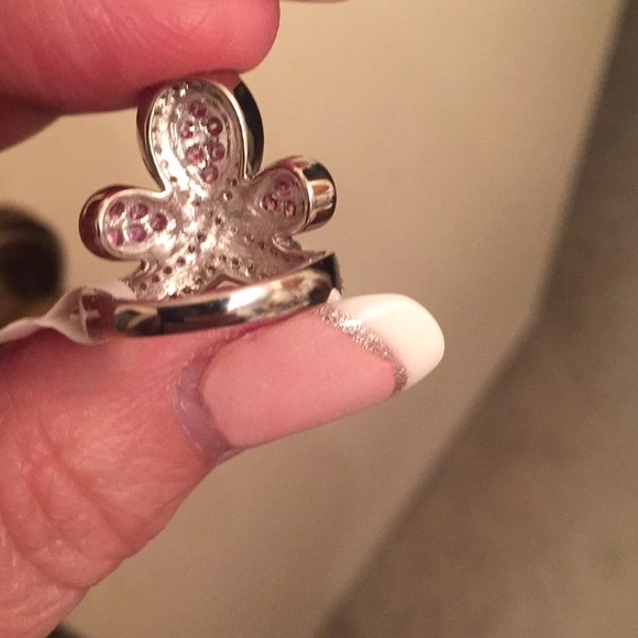 FLASH SALE. 1 HOUR. THIS IS A BUBBLE GUM PINK RING - Picture 13 of 15